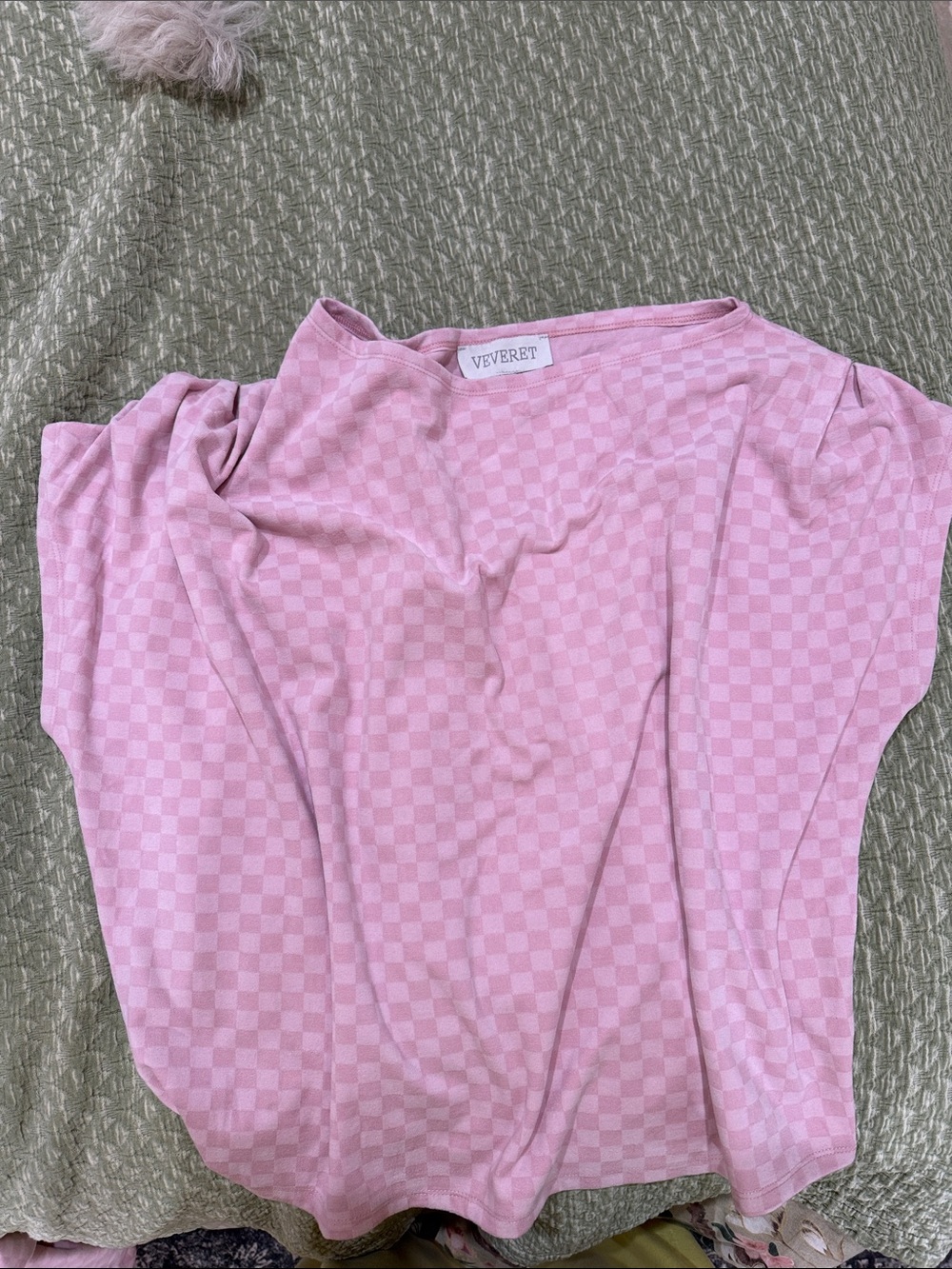 Veveret Pink Checkered Short Sleeve Top and pants lounge set